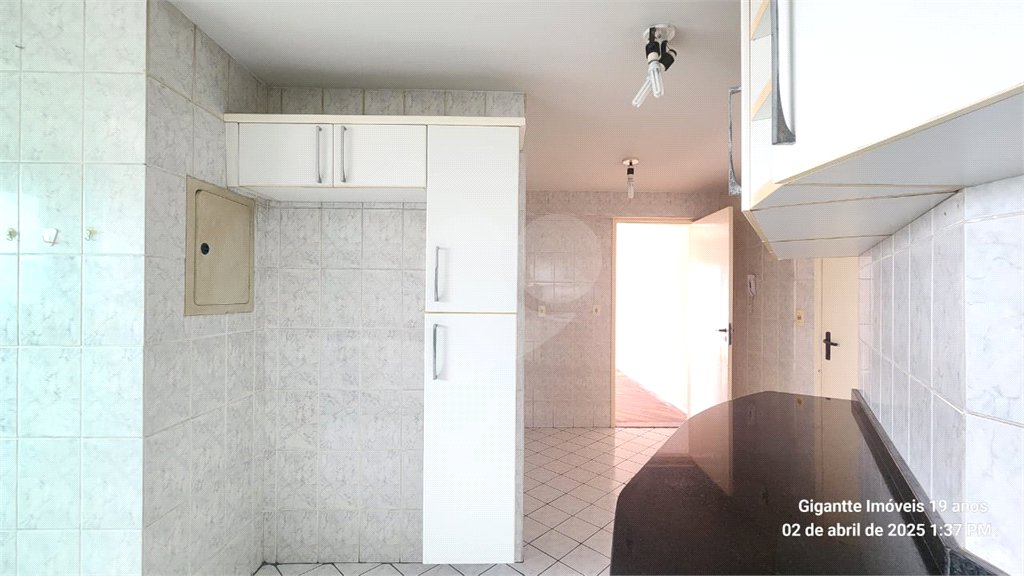 Apartamento à venda com 3 quartos, sendo 1 suíte, em Vila Gilda, Santo André, SP