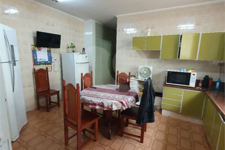 Casa Térrea à venda com 3 quartos, sendo 1 suíte, em Vila Ré, São Paulo, SP