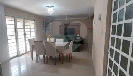 Casa à venda com 4 quartos, sendo 1 suíte, no condomínio Gramado do Mendanha, Rio de Janeiro - RJ