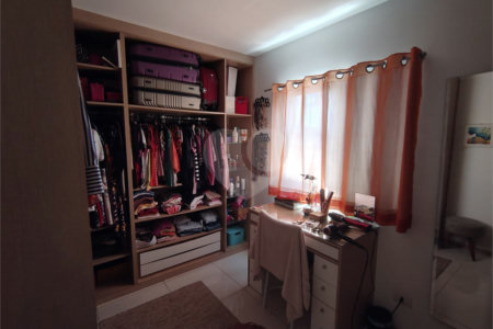 Casa à venda com 2 quartos, sendo 1 suíte, em Vila Santa Terezinha, Várzea Paulista, SP