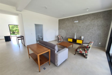 Casa à venda com 4 suítes no condomínio Alpes de Vinhedo, Vinhedo - SP