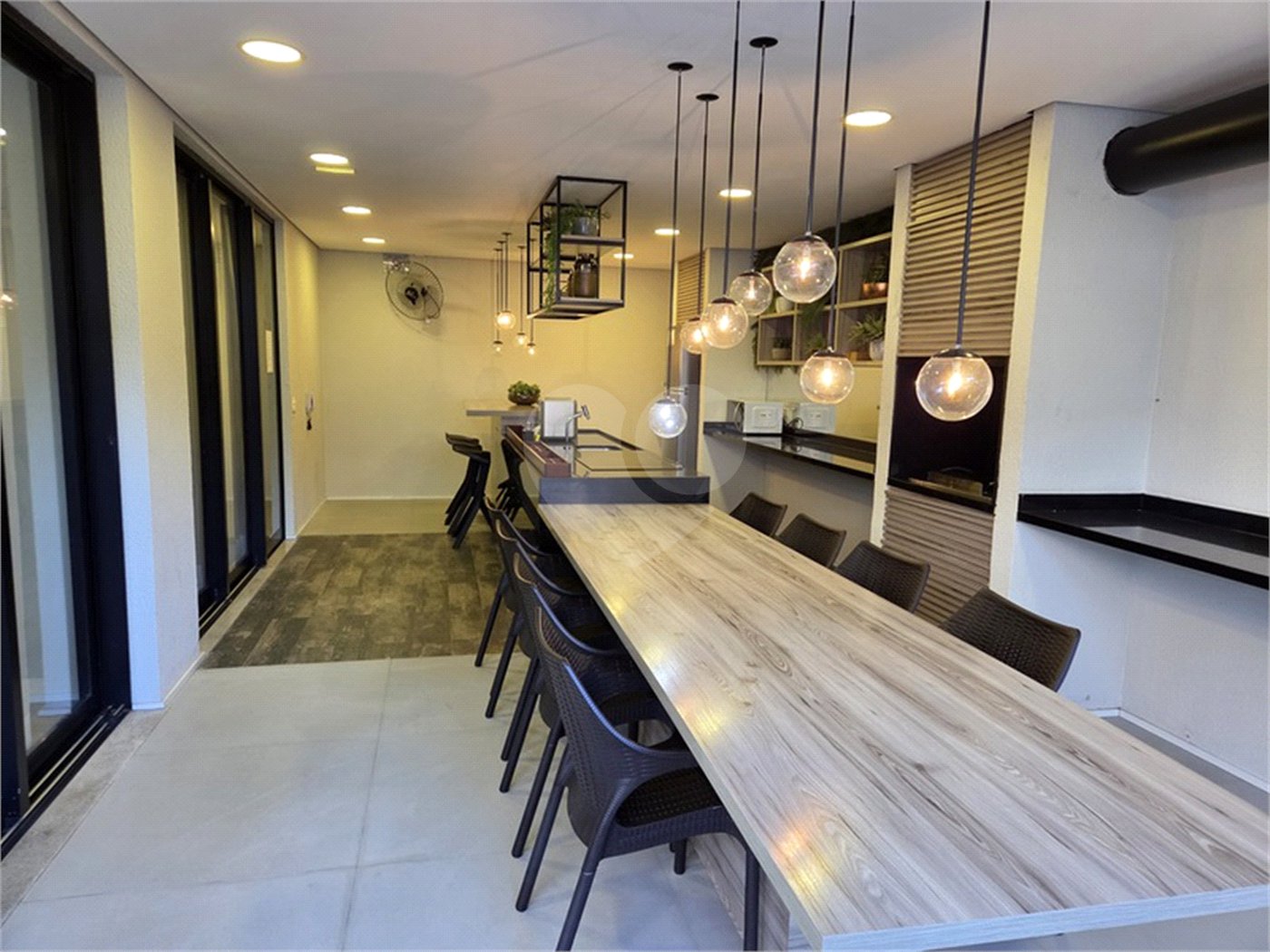 Apartamento à venda com 2 quartos, sendo 1 suíte, em Pinheiros, São Paulo, SP