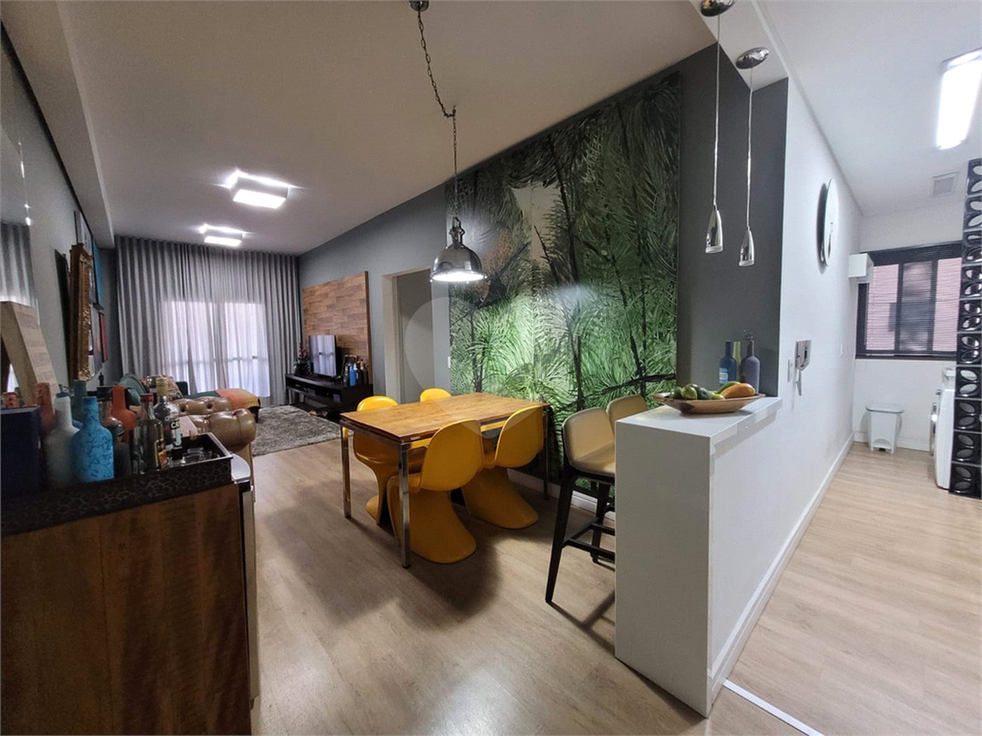 Apartamento à venda com 3 quartos, sendo 1 suíte, no Centro, Vinhedo, SP