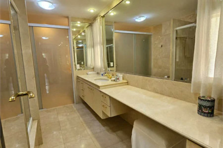 Casa à venda com 3 quartos, sendo 2 suítes, no condomínio La Vilette, São Paulo - SP