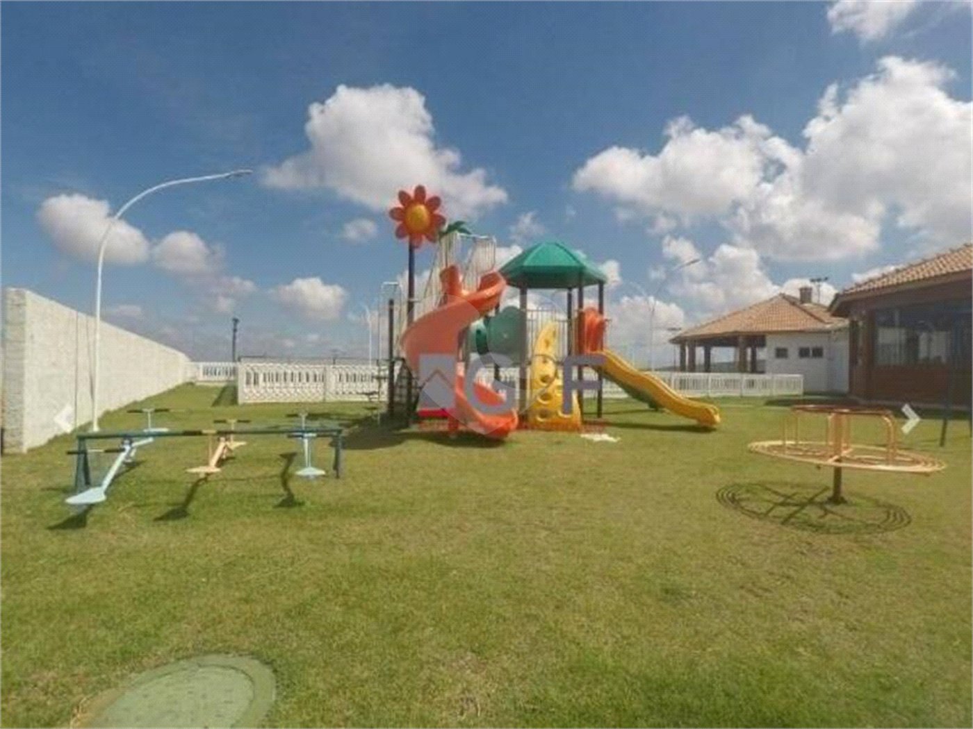 Terreno à venda no condomínio Jardim Residencial Dona Maria José, Indaiatuba - SP