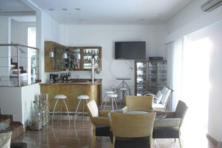 Casa de Vila à venda com 4 suítes em Morumbi, São Paulo, SP