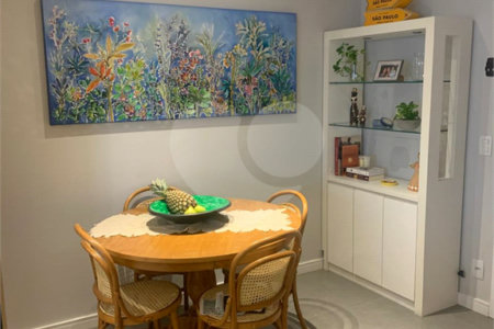 Apartamento à venda com 2 quartos, sendo 1 suíte,  em Barra Funda, São Paulo, SP