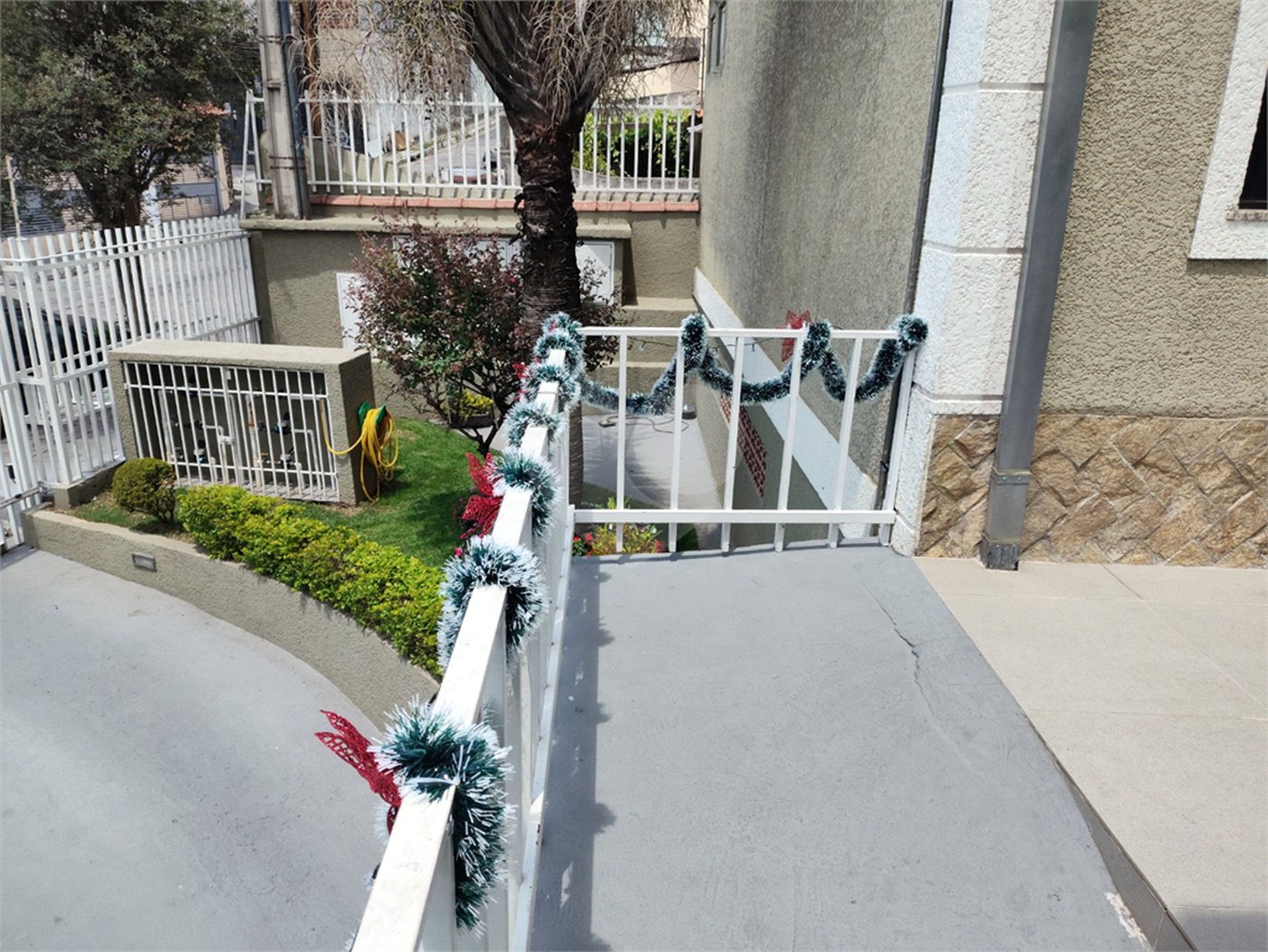 Casa à venda com 3 quartos, sendo 1 suíte,  no condomínio Res Saint Honoré, São Paulo - SP