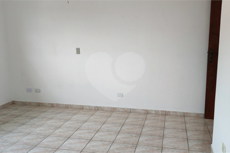Sobrado à venda com 3 quartos, sendo 1 suíte, em Ressaca, Atibaia, SP