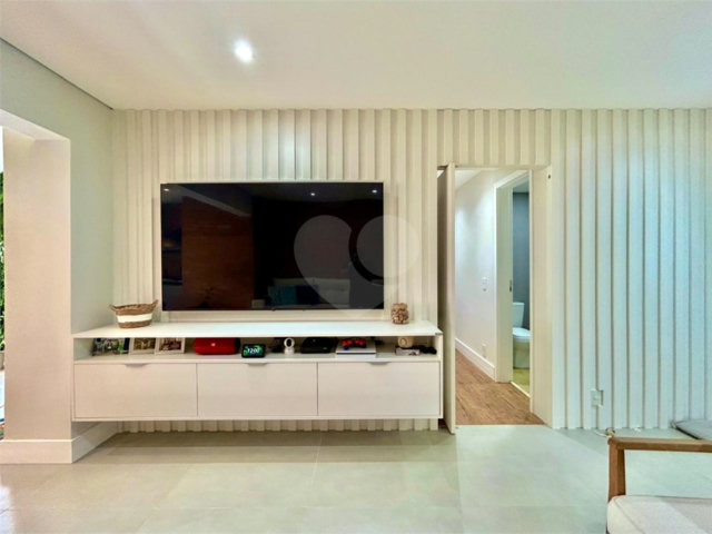 Apartamento à venda com 3 suítes em Jardim Prudência, São Paulo, SP