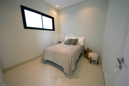 Casa à venda com 4 suítes no condomínio Villa dos Pinheiros, Indaiatuba - SP