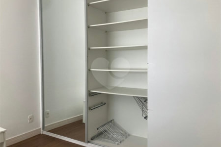 Apartamento à venda com 2 quartos em Bela Vista, São Paulo, SP