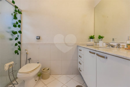 Casa à venda com 4 suítes no condomínio Saint Germain, São Paulo - SP