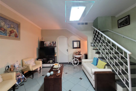 Sobrado à venda com 5 quartos, sendo 2 suítes, em Jardim Vera Cruz, São Paulo, SP