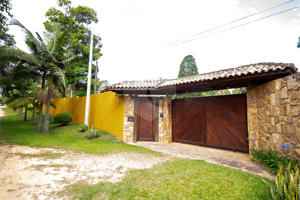 Chácara à venda com 4 quartos, sendo 2 suítes, em Jardim Oriental, Mairinque, SP
