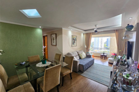 Apartamento à venda com 3 quartos, sendo 1 suíte, em Jardim Marajoara, São Paulo, SP