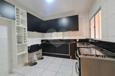 Casa à venda com 3 quartos, sendo 1 suíte, no condomínio Ponta de Leste, São Paulo - SP