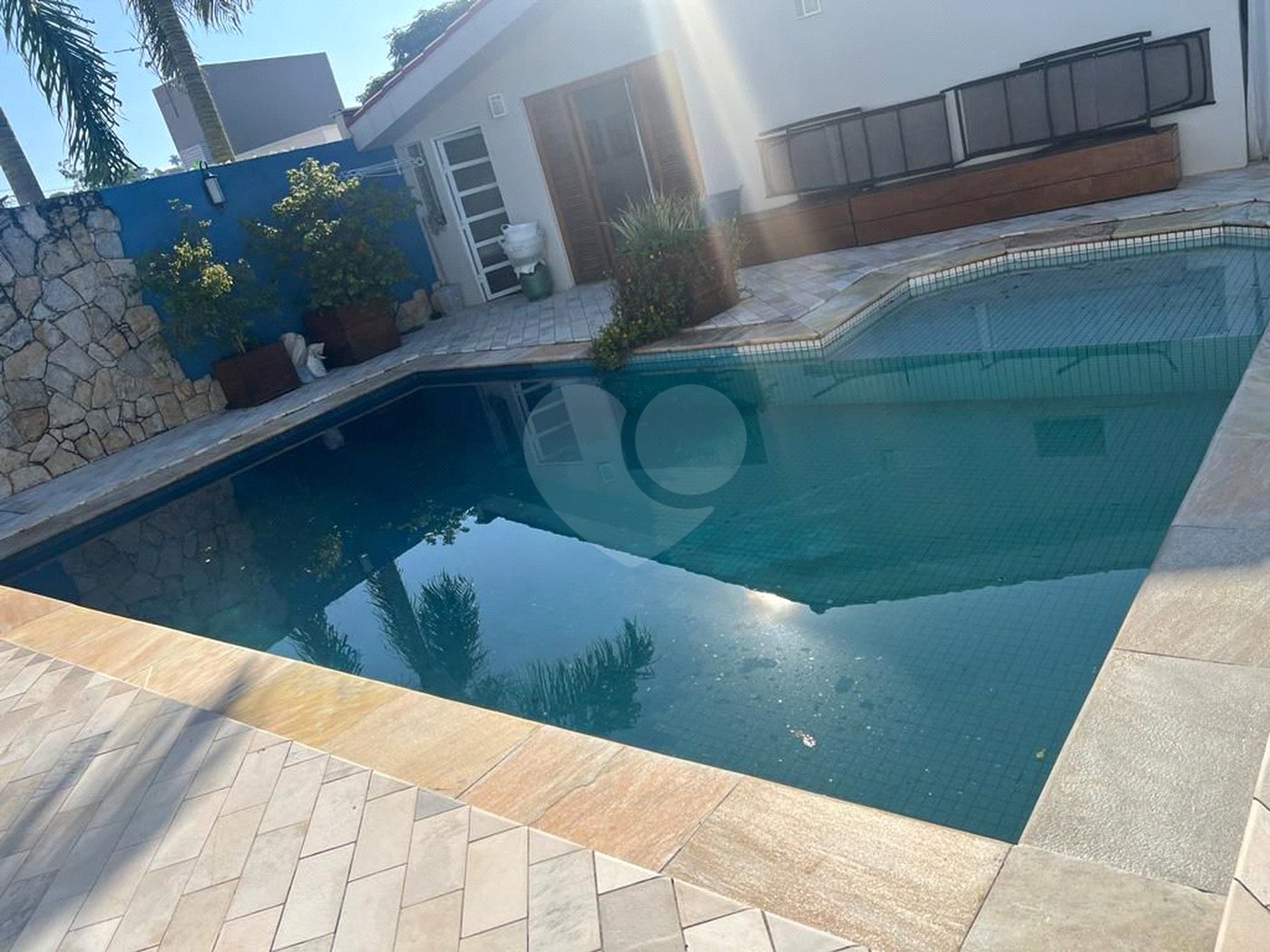 Casa à venda com 2 suítes no condomínio Recanto dos Ipes, Atibaia - SP