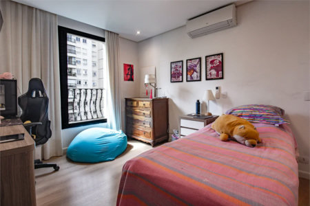 Apartamento à venda com 4 quartos, sendo 2 suítes,  em Jardim Parque Morumbi, São Paulo, SP