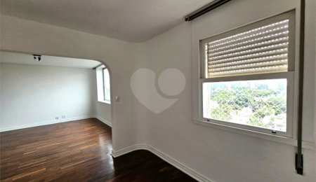 Apartamento à venda ou para alugar com 4 quartos, sendo 1 suíte,  em Santo Amaro, São Paulo, SP