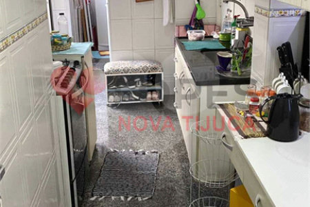 Apartamento à venda com 3 quartos, sendo 1 suíte, em Tijuca, Rio de Janeiro, RJ