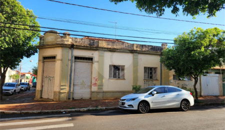 Casa à venda com 5 quartos em Jardim Ártico, Araraquara, SP