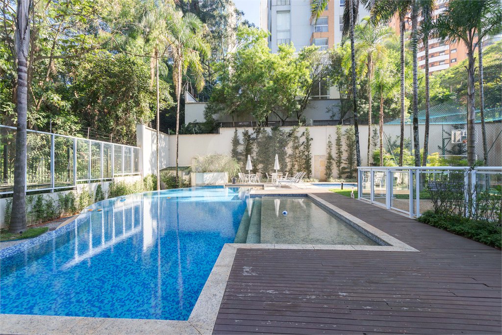Apartamento à venda com 4 suítes em Panamby, São Paulo, SP