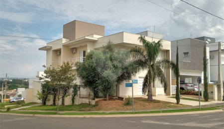 Casa à venda com 3 quartos, sendo 1 suíte,  em Residencial Central Parque, Salto, SP