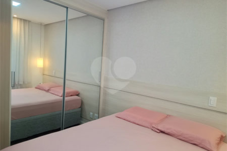 Apartamento à venda com 2 quartos em Santa Terezinha, São Bernardo do Campo, SP