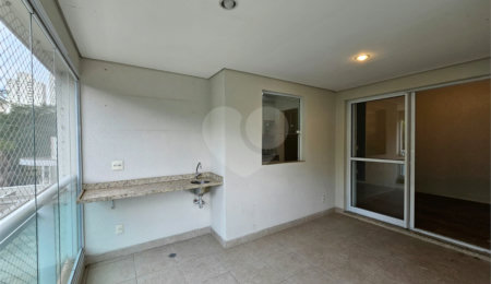 Apartamento à venda com 2 quartos, sendo 1 suíte, em Alto da Boa Vista, São Paulo, SP
