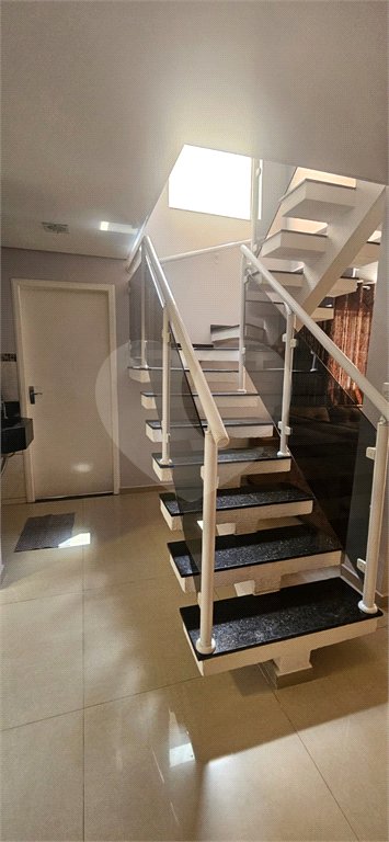 Casa à venda com 3 quartos, sendo 1 suíte,  no condomínio Comdomínio Real Park Tietê, Mogi das Cruzes - SP