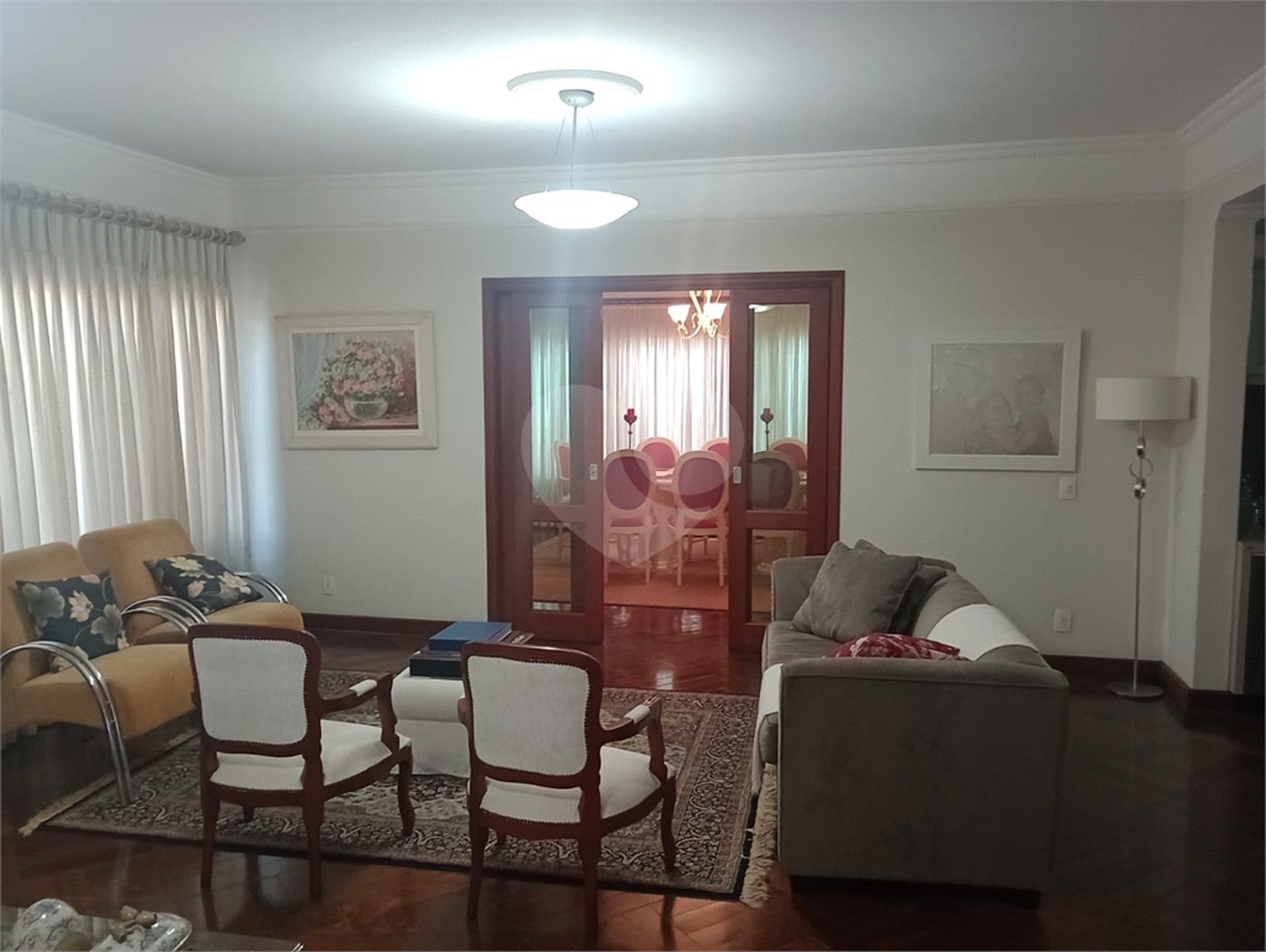 Casa à venda com 5 quartos, sendo 3 suítes, no Centro, Itapetininga, SP