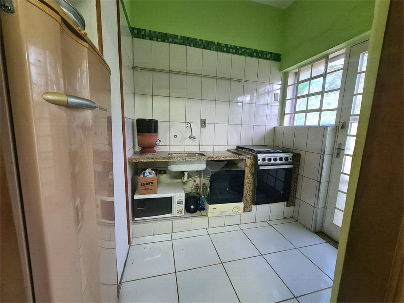 Casa à venda com 3 quartos, sendo 1 suíte, no Centro, Araçoiaba da Serra, SP