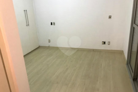 Apartamento à venda com 3 quartos, sendo 1 suíte, em Vila Andrade, São Paulo, SP