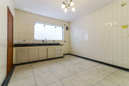 Casa à venda com 3 quartos, sendo 1 suíte, em Brooklin Paulista, São Paulo, SP