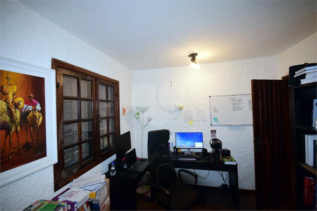 Casa à venda com 5 quartos, sendo 1 suíte, no condomínio Vivendas, Rio de Janeiro - RJ
