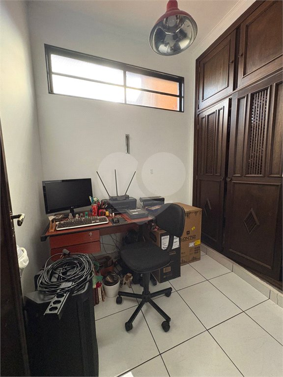 Casa à venda com 3 quartos, sendo 1 suíte, em Jardim São Luiz, Ribeirão Preto, SP