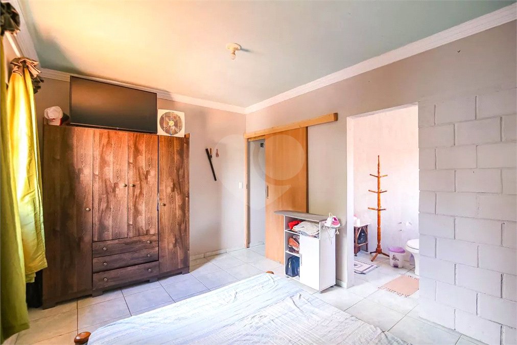 Sobrado à venda com 4 quartos, sendo 1 suíte, em Residencial Monte Verde, Indaiatuba, SP