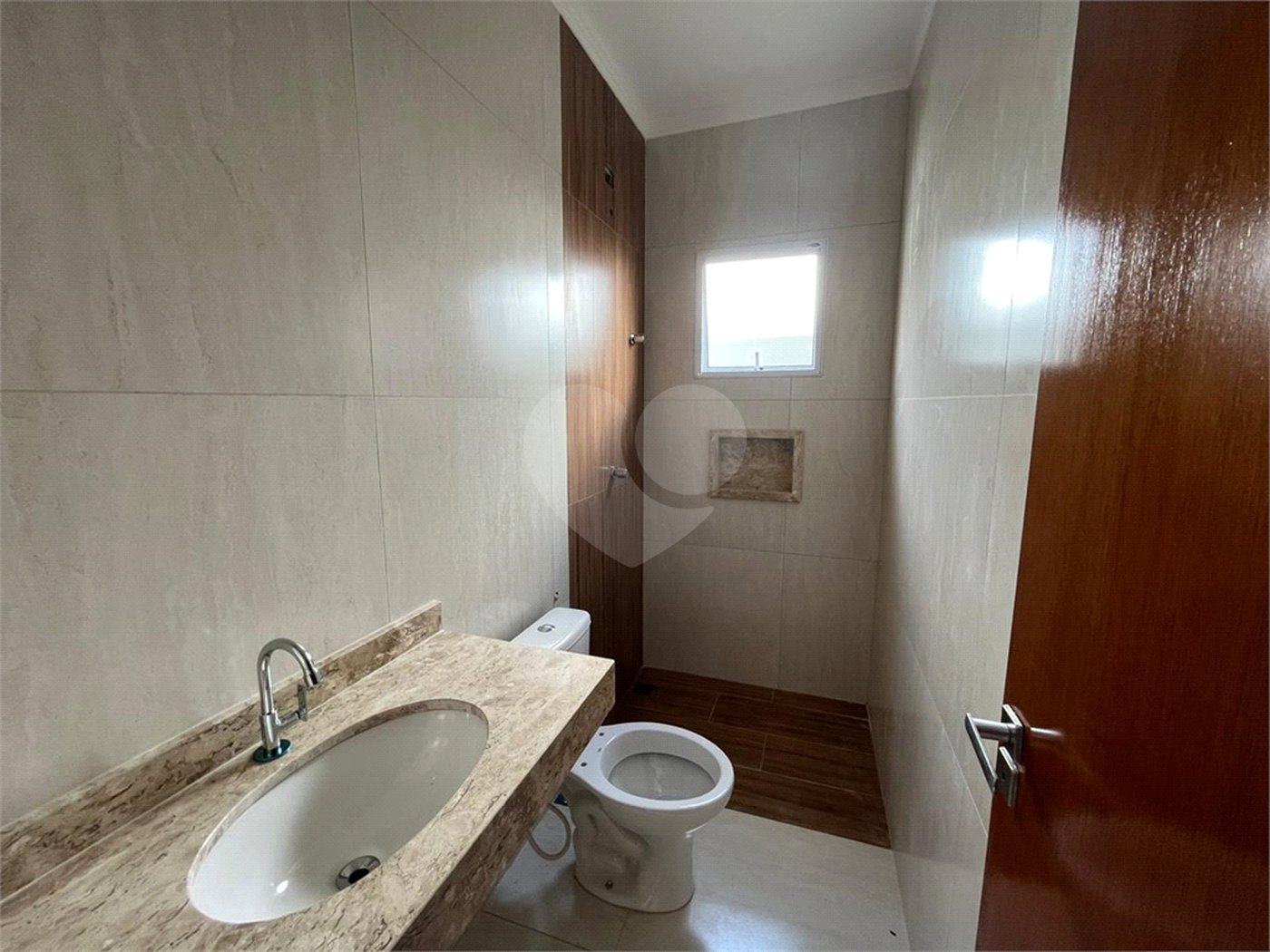 Casa à venda com 3 quartos, sendo 2 suítes, em Nova Cerejeira, Atibaia, SP