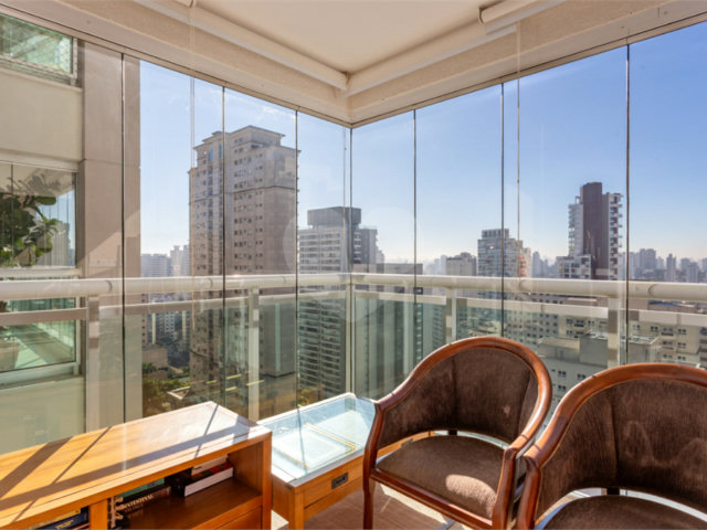 Apartamento à venda com 3 suítes em Vila Mariana, São Paulo, SP