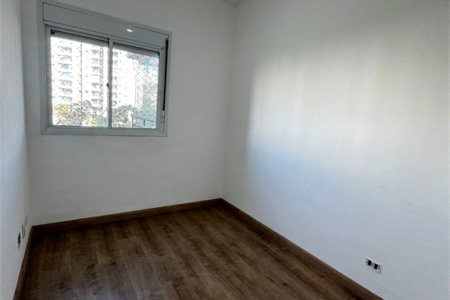 Apartamento para alugar com 3 quartos, sendo 1 suíte, em Parque Reboucas, São Paulo, SP