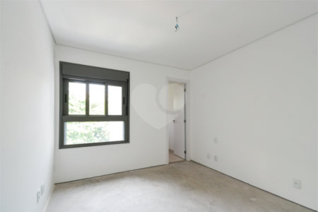 Apartamento à venda com 4 suítes em Sumaré, São Paulo, SP
