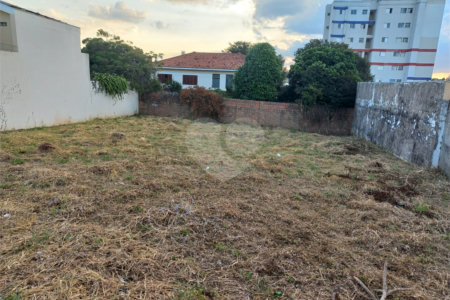 Terreno com 600,00 m².
