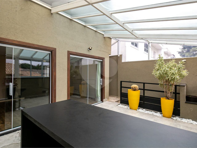 Casa de Vila à venda ou para alugar com 3 quartos, sendo 1 suíte,  em Campo Belo, São Paulo, SP