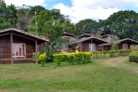 Fazenda à venda com 11 quartos no Centro, Analândia, SP