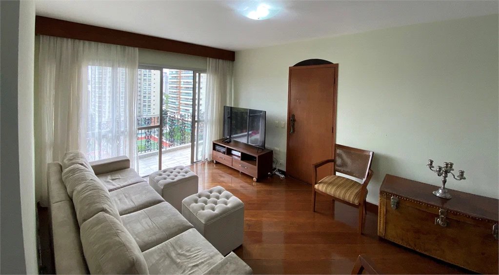 Cobertura à venda com 3 quartos, sendo 1 suíte, em Brooklin Paulista, São Paulo, SP