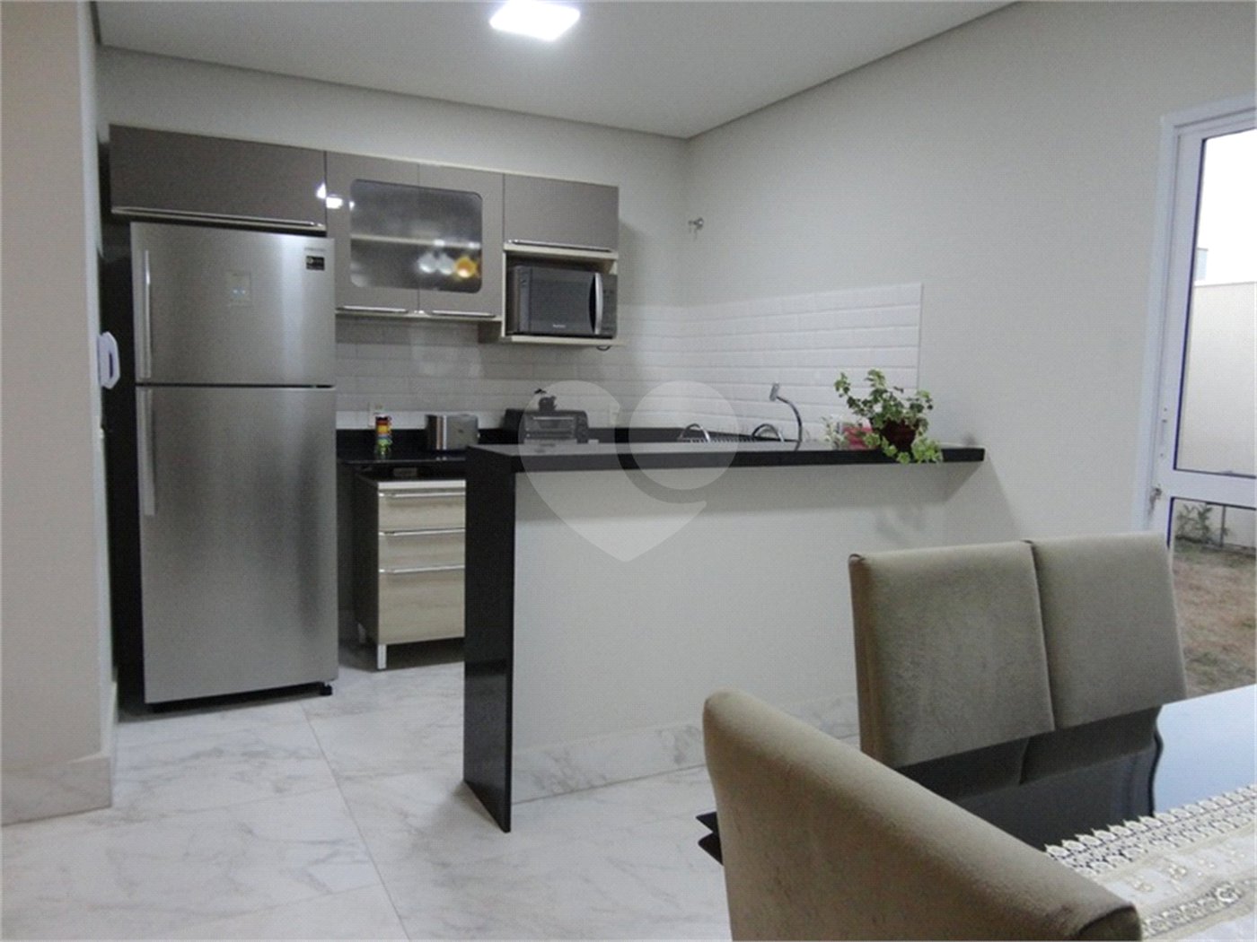 Casa à venda com 3 quartos, sendo 1 suíte,  em Jardim Residencial Nova Veneza, Indaiatuba, SP