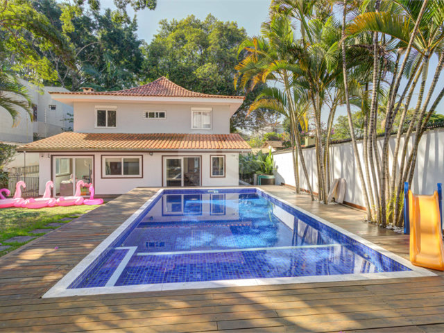 Casa de Vila à venda com 4 quartos, sendo 2 suítes,  em Jardim Marajoara, São Paulo, SP