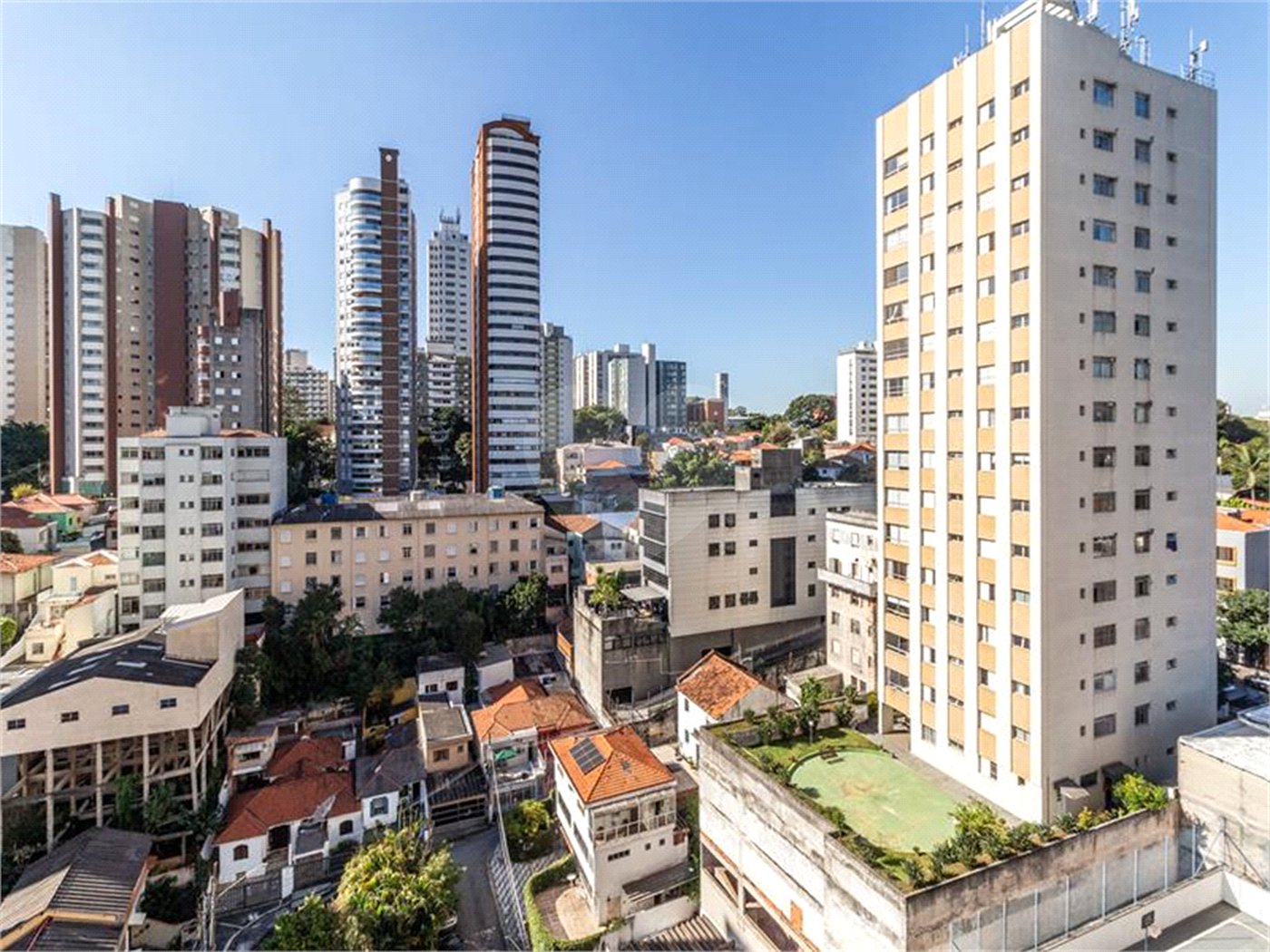 Apartamento à venda com 4 quartos, sendo 1 suíte, em Perdizes, São Paulo, SP
