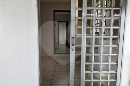 Casa à venda com 2 quartos, sendo 1 suíte, em Vila Suconasa, Araraquara, SP